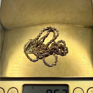 Elegant Gold Rope Chain Necklace